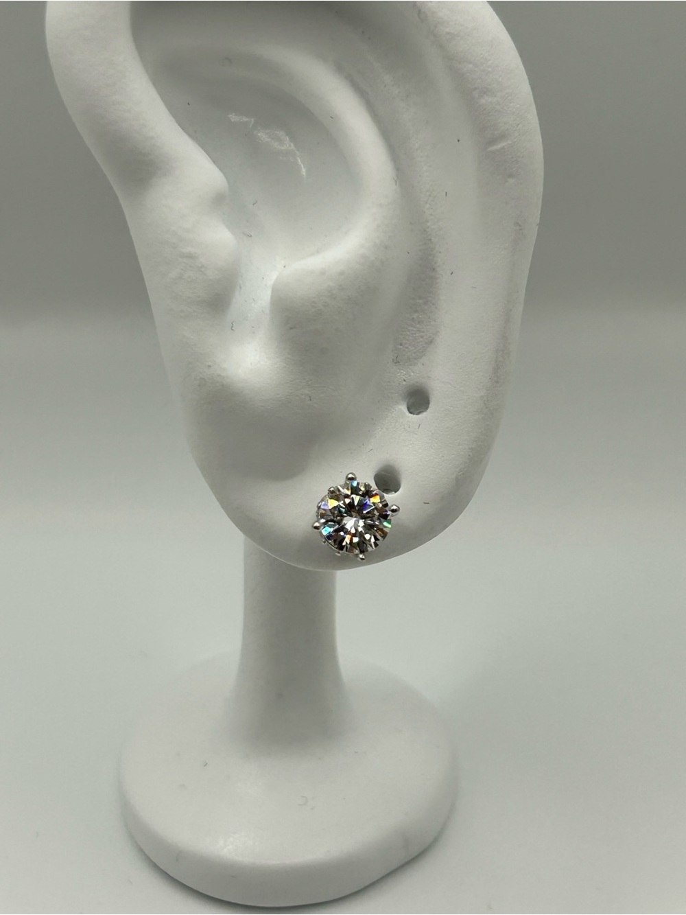 Solitaire Round moissanite Stud Earrings - Set in silver